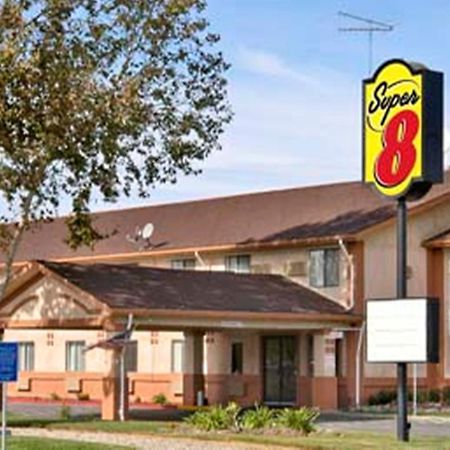 Super 8 by Wyndham Willows Zewnętrze zdjęcie